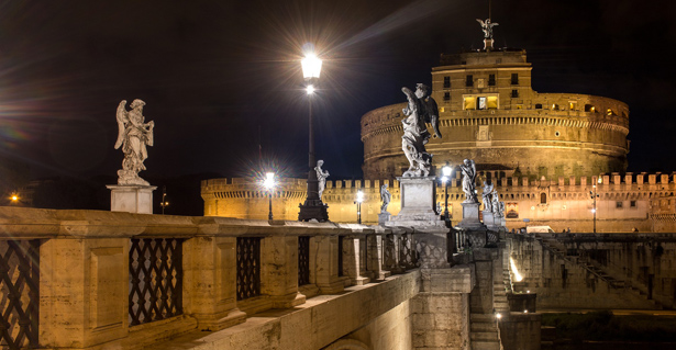 Castel santangelo notte